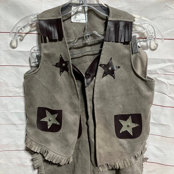 Child’s Gray Cowboy Costume with Vest, Chaps, and Holsters Size Med 7 - 10 Years - Picture 2 of 13